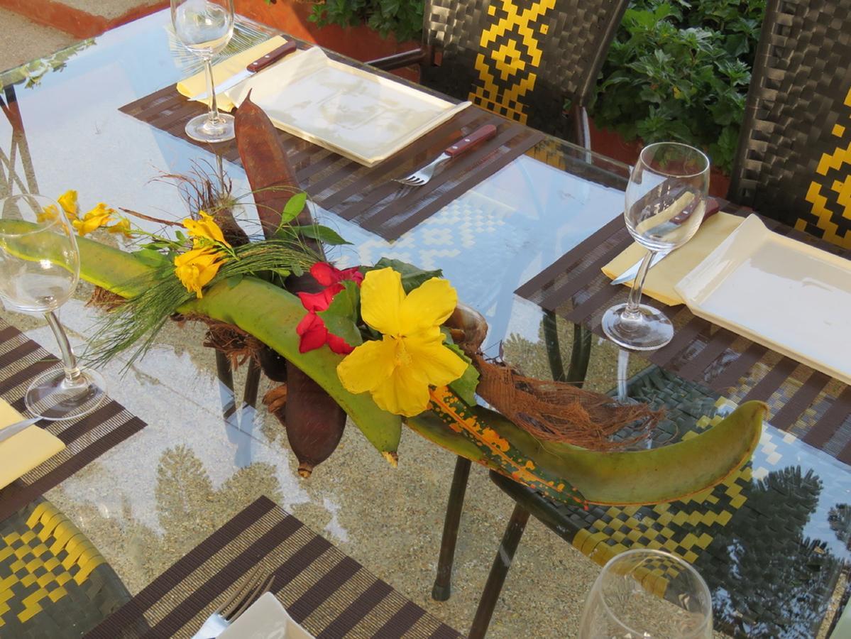 Le Lion Dort Hotel Somone Buitenkant foto